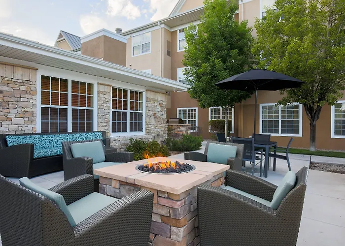 Hotel with Tennis: Residence Inn By Marriott Albuquerque North